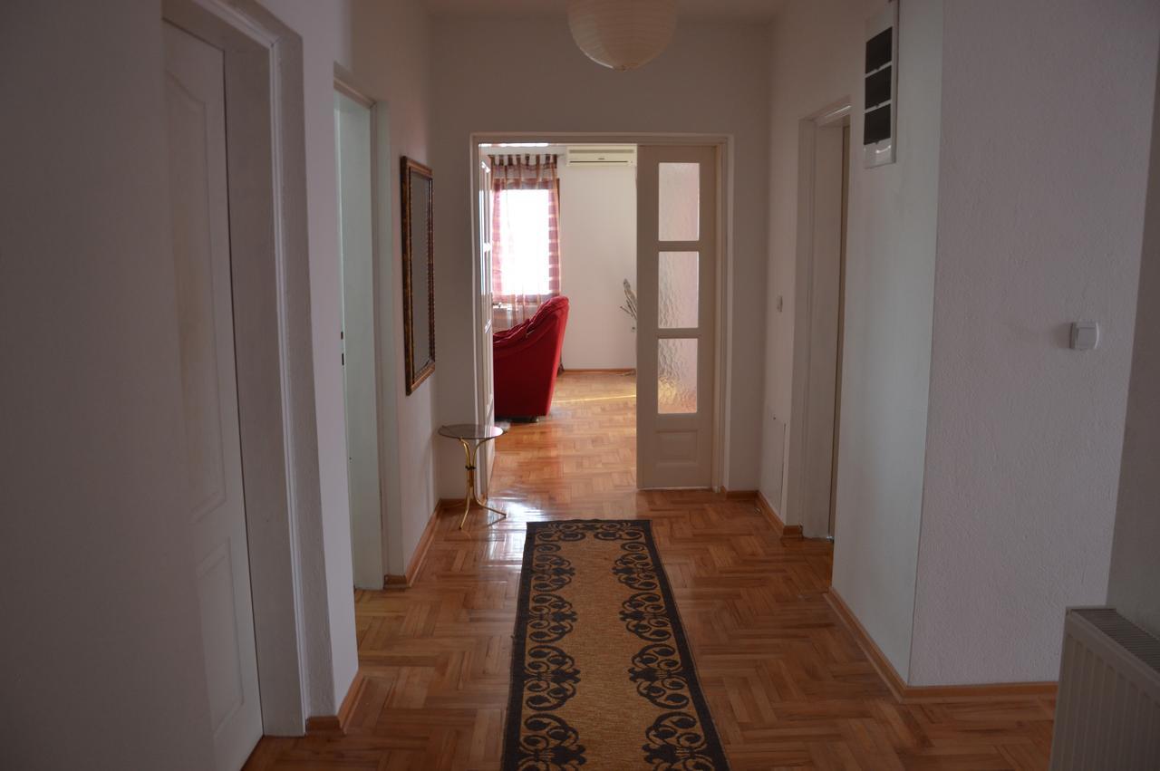 Poseidon Apartment Ni Dış mekan fotoğraf