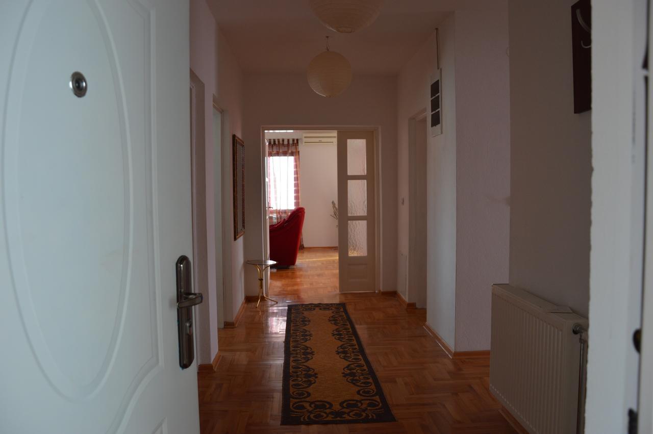 Poseidon Apartment Ni Dış mekan fotoğraf