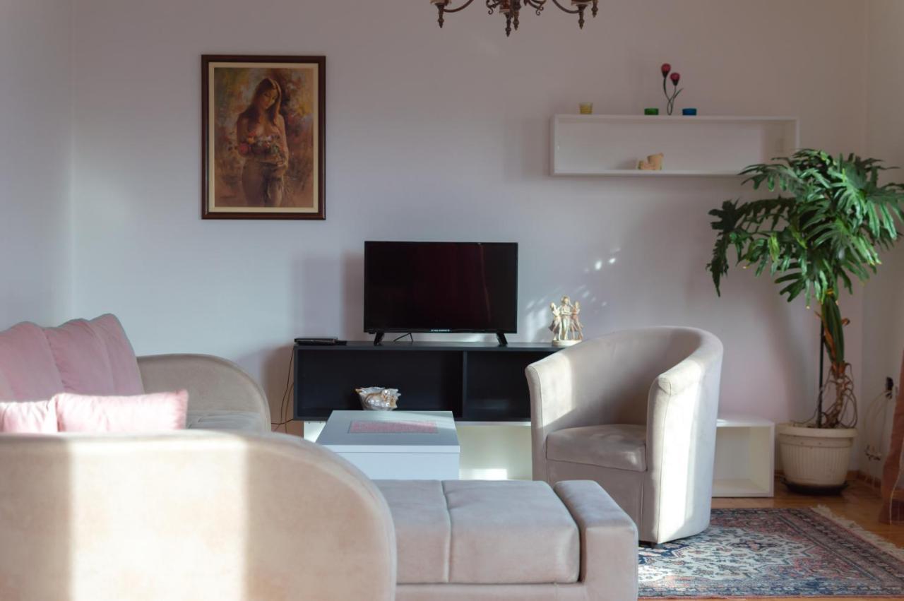 Poseidon Apartment Ni Dış mekan fotoğraf